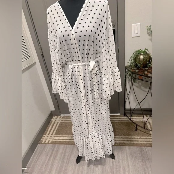 Women’s polka dots dress - Picture 2 of 7